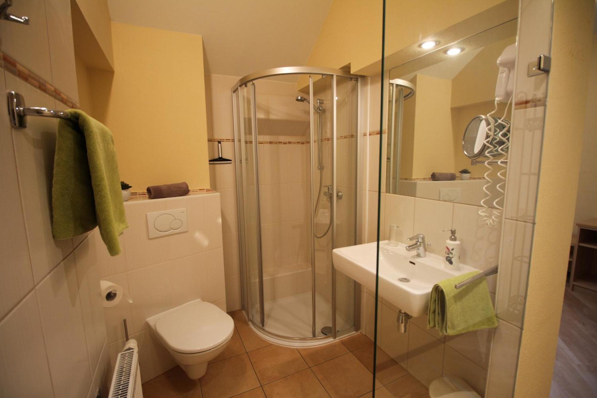 Rosenhotel - Serviced Apartments Zwentendorf エクステリア 写真